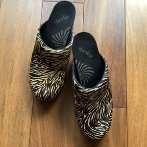 Dansko zebra print shoes. Worn once size 39